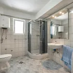 Amazing Apartment In Dubravice