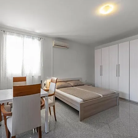 Apartman Stunning In